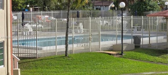 3 dormitorios propiedad comercial en venta en Miami, Miami-Dade, Florida, USA № 615781 3