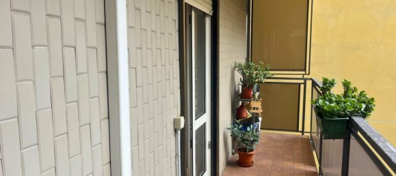 3-salle Appartement à Cologno Monzese, Italy No. 339075 17