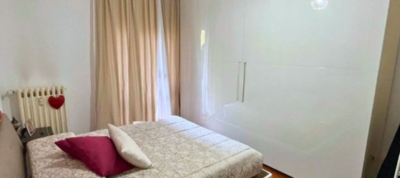 3-salle Appartement à Cologno Monzese, Italy No. 339075 8