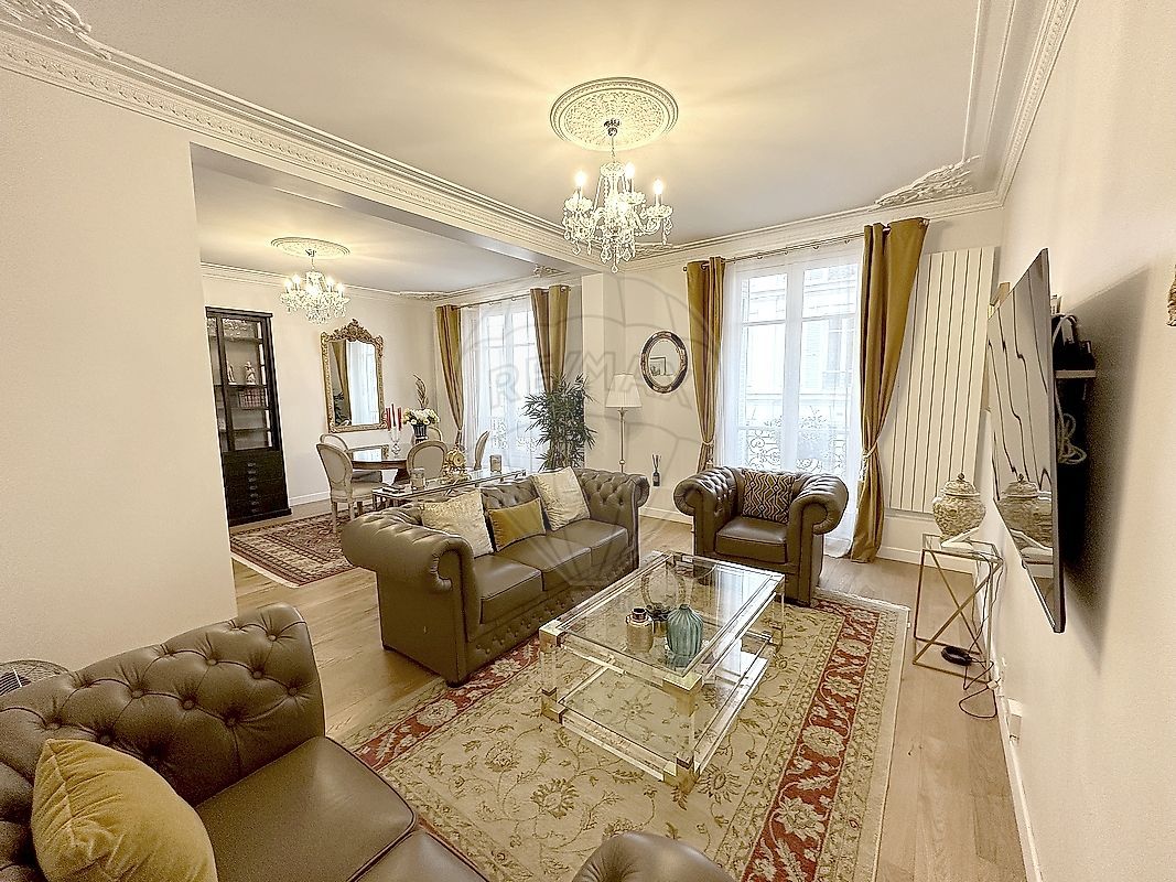 Apartamento de 1 dormitorio en Neuilly-sur-Seine, France No. 165716