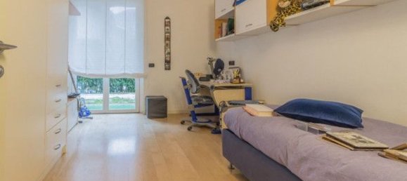 5-salle Appartement à Sondrio, Italy No. 277572 5