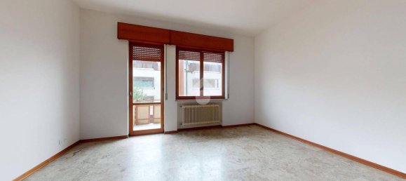 Квартира с 3 спальнями в Виченца, Италия № 267144 7