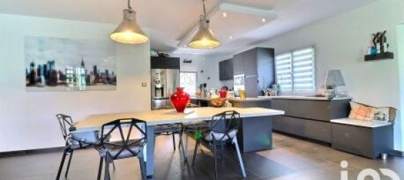 4 bedrooms Villa in Ceyreste, France No. 298794 8