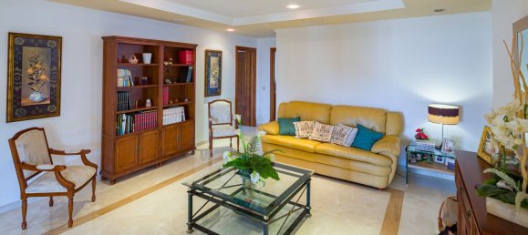 Casa de 6 dormitorios en Marbella, Spain No. 73766 8