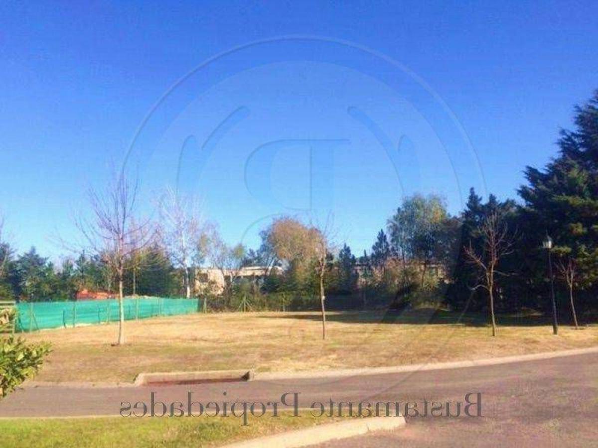  Land in Pilar, Argentina No. 110321