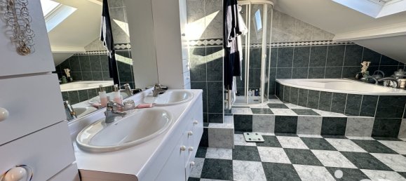 Casa de 8 habitaciónes en Servon, France No. 320138 20