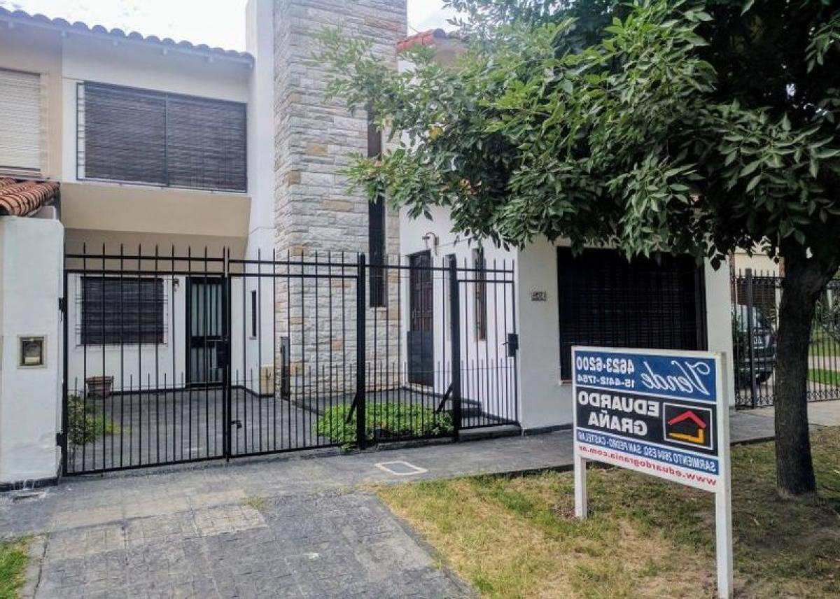 3 bedrooms House in Moron, Argentina No. 58616