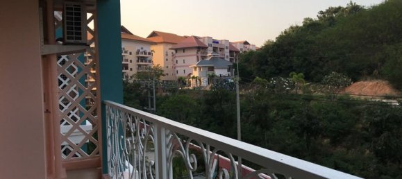 2 bedrooms Condo in Pattaya, Thailand No. 3777 6