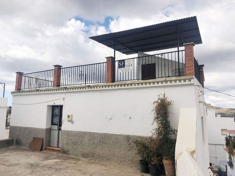 2 غرف نوم تاون هاوس في Competa, Spain رقم 227069