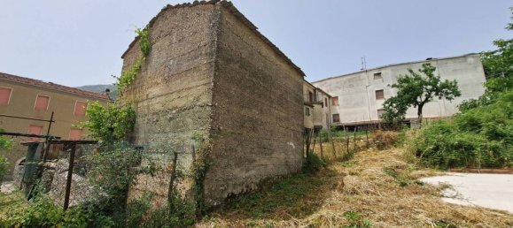 2 bedrooms House in Castelpetroso, Italy No. 168896 25