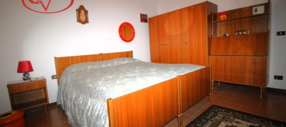 5 rooms House in Castelfranco Piandiscò, Italy No. 235704 13