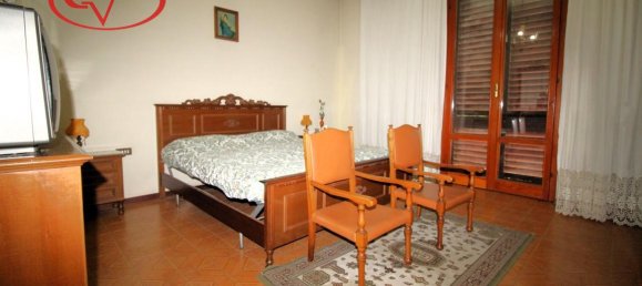 5 rooms House in Castelfranco Piandiscò, Italy No. 235704 17