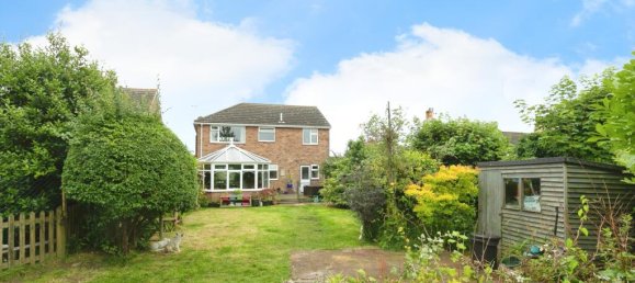 4 bedrooms House in Hastings, United Kingdom No. 10601 57