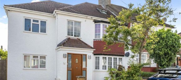 3 bedrooms Maisonette in Whetstone, United Kingdom No. 6719 2