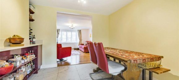 3 bedrooms Maisonette in Whetstone, United Kingdom No. 6719 8