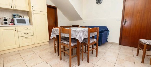 3 Schlafzimmer Haus in Cartoceto, Italy, Nr. 287437 3