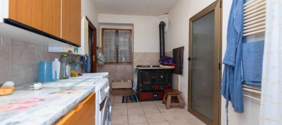 3 Schlafzimmer Haus in Cartoceto, Italy, Nr. 287437 12