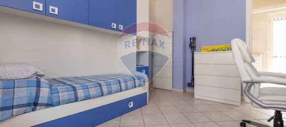 3 Schlafzimmer Wohnung in Cardano al Campo, Italy, Nr. 361297 16