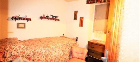 Casa de 6 habitaciónes en Montevarchi, Italy No. 235569 13