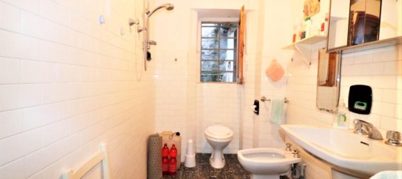 Casa de 6 habitaciónes en Montevarchi, Italy No. 235569 14