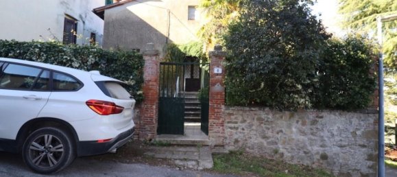 Casa de 6 habitaciónes en Montevarchi, Italy No. 235569 7