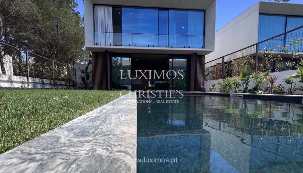 4 غرف نوم فيلا في Quarteira, Portugal رقم 198380