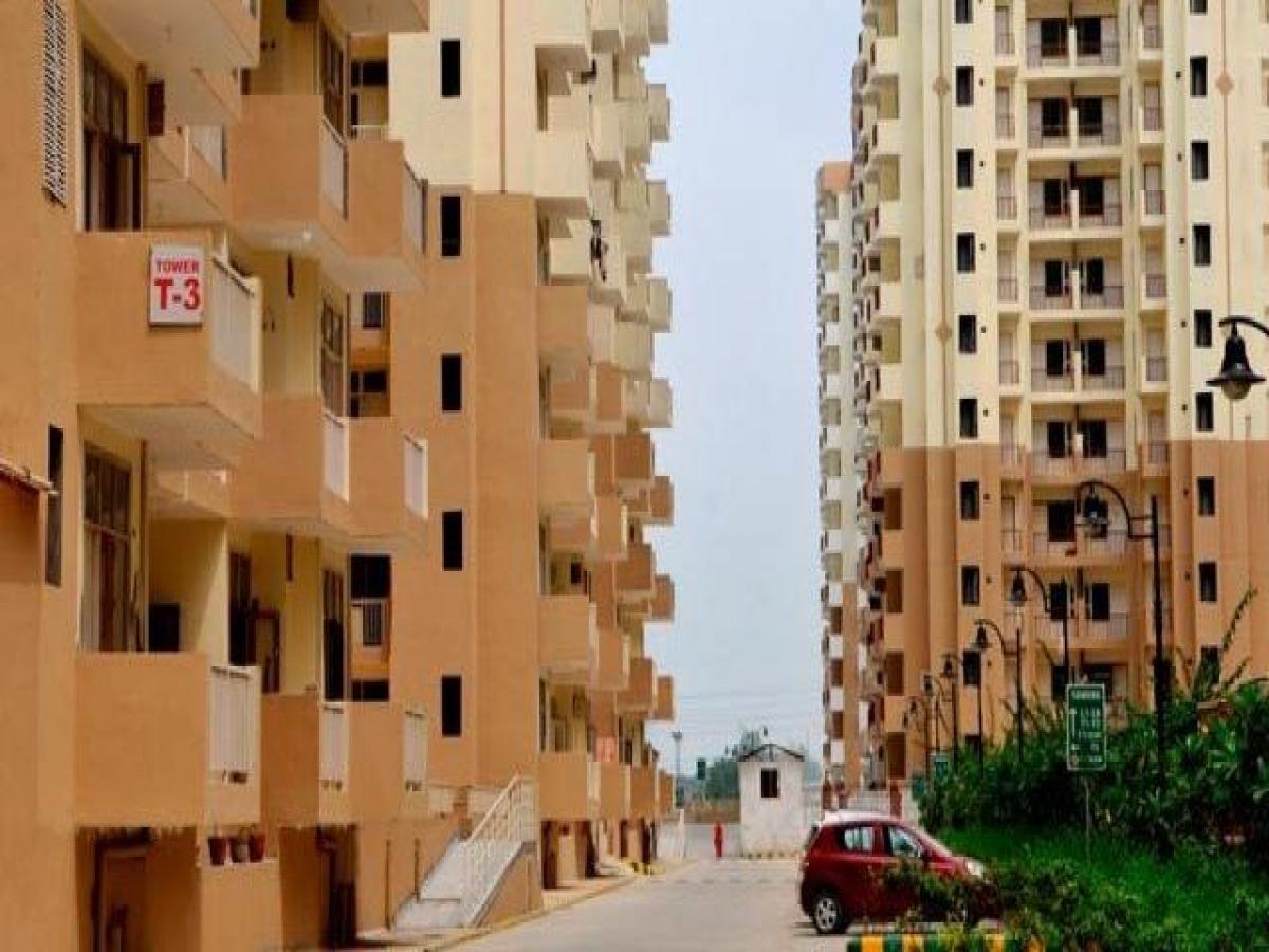 2 bedrooms House in Ghaziabad, India No. 12037