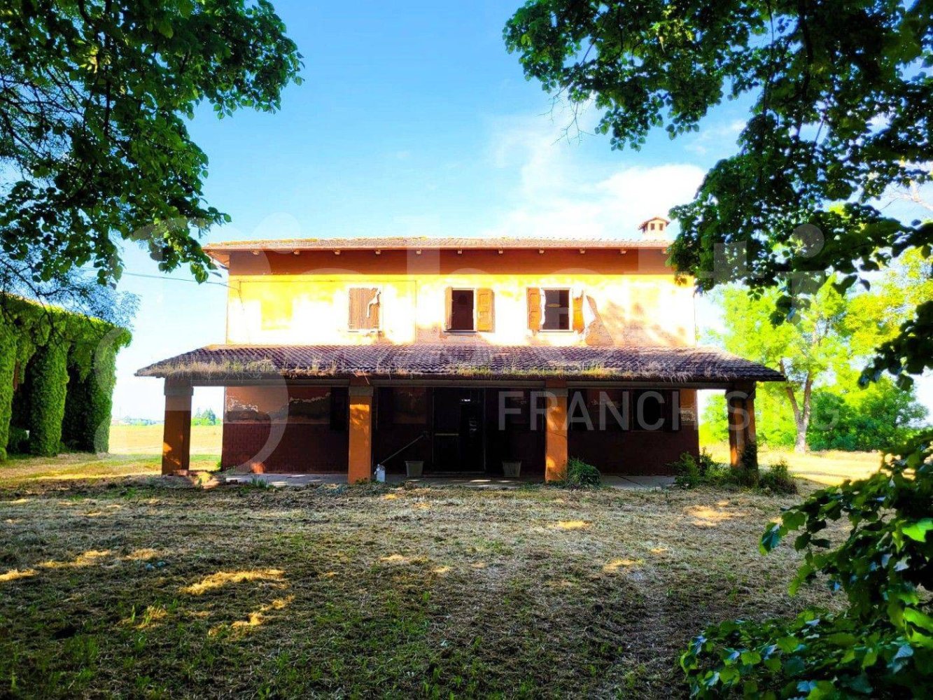 6 bedrooms House in San Pietro in Casale, Italy No. 266128