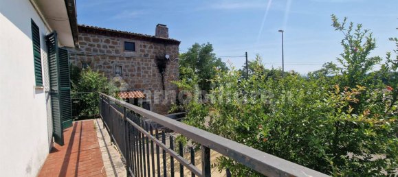 2 bedrooms Apartment in Viterbo, Italy No. 307430 2