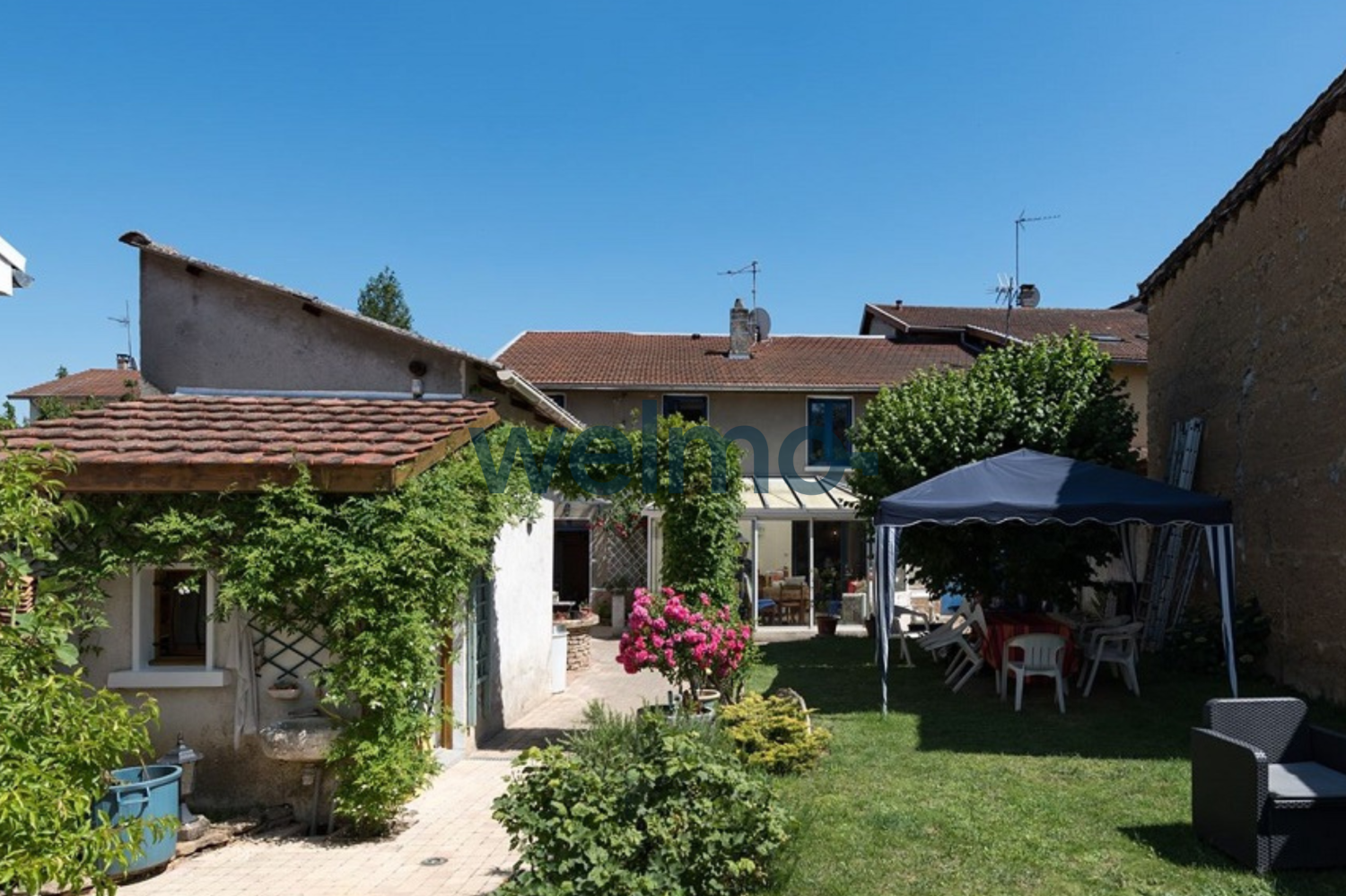 Casa T4 em Saint-Laurent-de-Mure, France N.º 275136