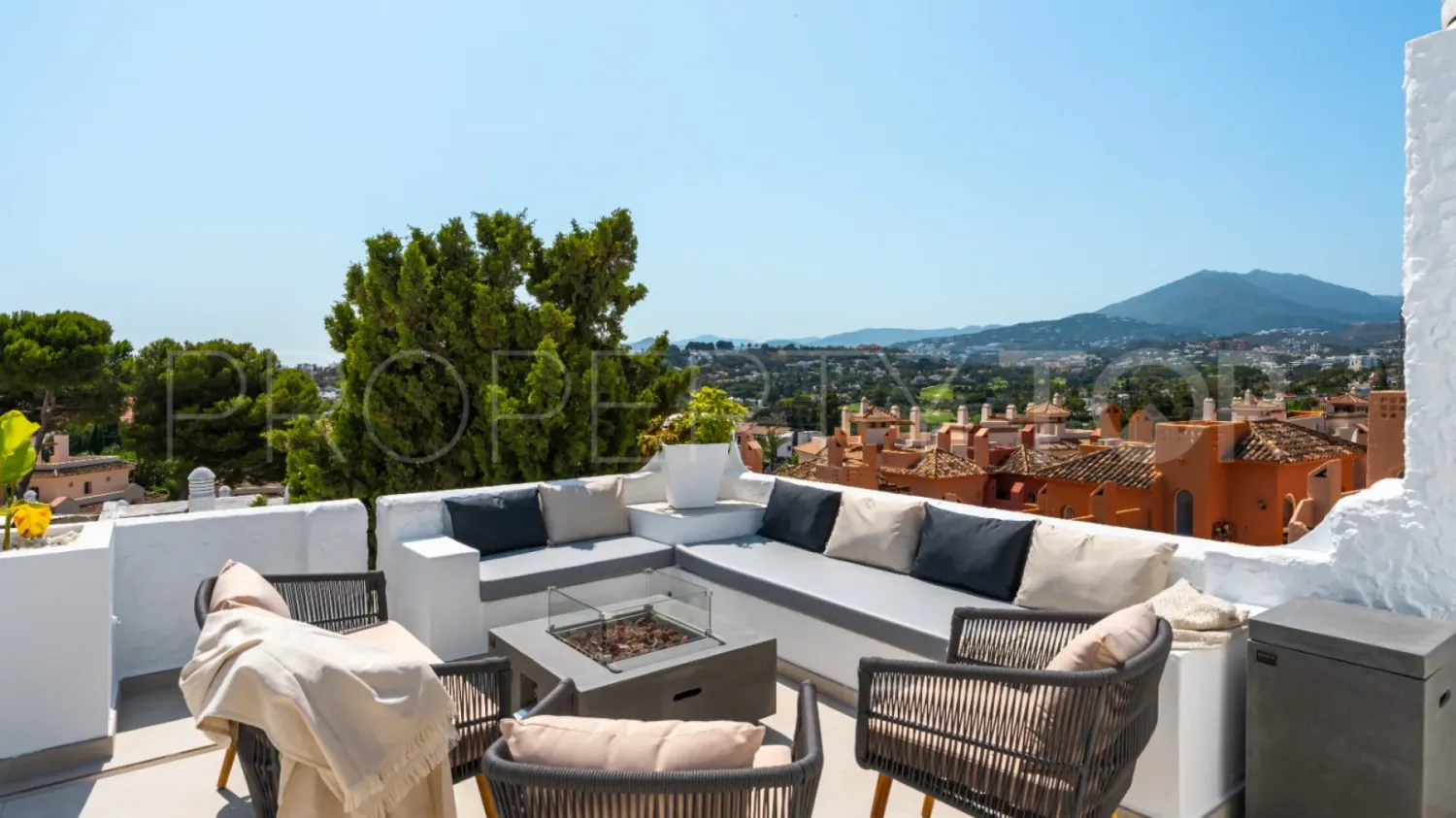 3 bedrooms Penthouse in Marbella, Spain No. 177773