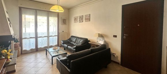 6-salle Appartement à Aulla, Italy No. 293285 2