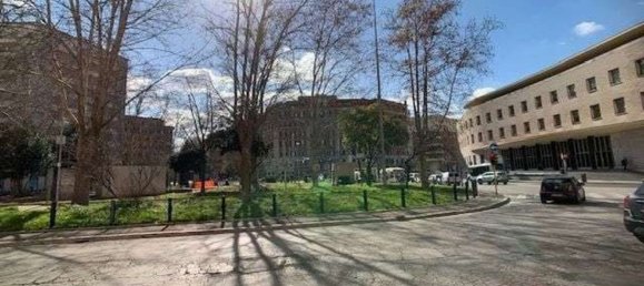 4 rooms Apartment in Rome, Italy No. 264050 16