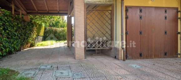 2 bedrooms Apartment in Ravenna, Italy No. 372183 16