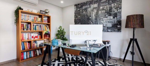 4 bedrooms Villa in Corroios, Portugal No. 104539 19