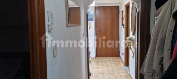 Apartamento de 3 dormitorios en Genoa, Italy No. 308994 3