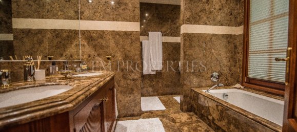 8 bedrooms Villa in Malaga, Spain No. 104589 45