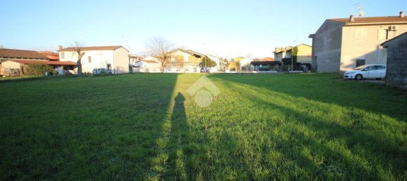 3106m² Land in Roverbella, Italy No. 154171 9