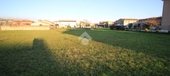 3106m² Land in Roverbella, Italy No. 154171 5