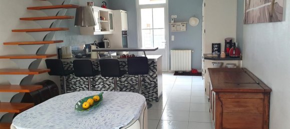 Casa de 2 dormitorios en Pons, France No. 361782 3