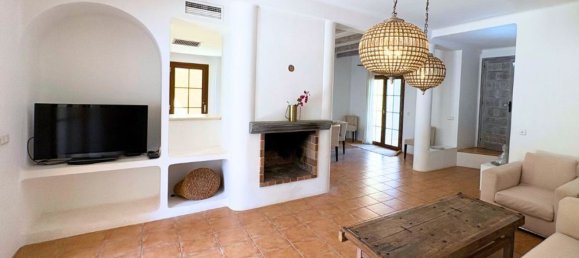 3 bedrooms House in Nova Santa Ponsa, Spain No. 154277 5