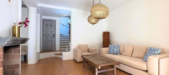 3 bedrooms House in Nova Santa Ponsa, Spain No. 154277 4