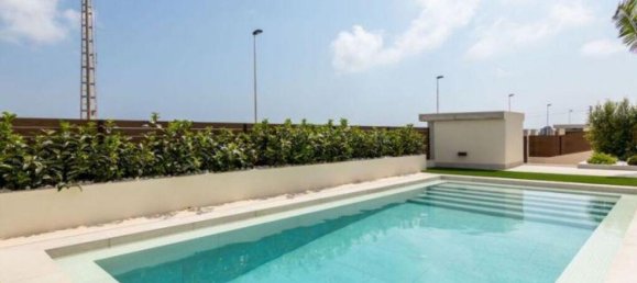 3 bedrooms Villa in Torrevieja, Spain No. 123632 3