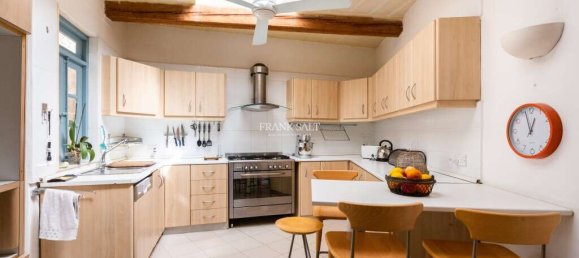 5 غرف نوم منزل في Attard, Malta رقم 3186 18