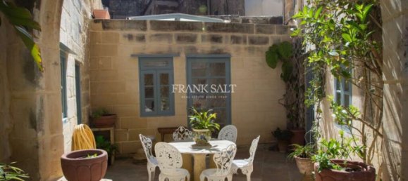 5 غرف نوم منزل في Attard, Malta رقم 3186 2