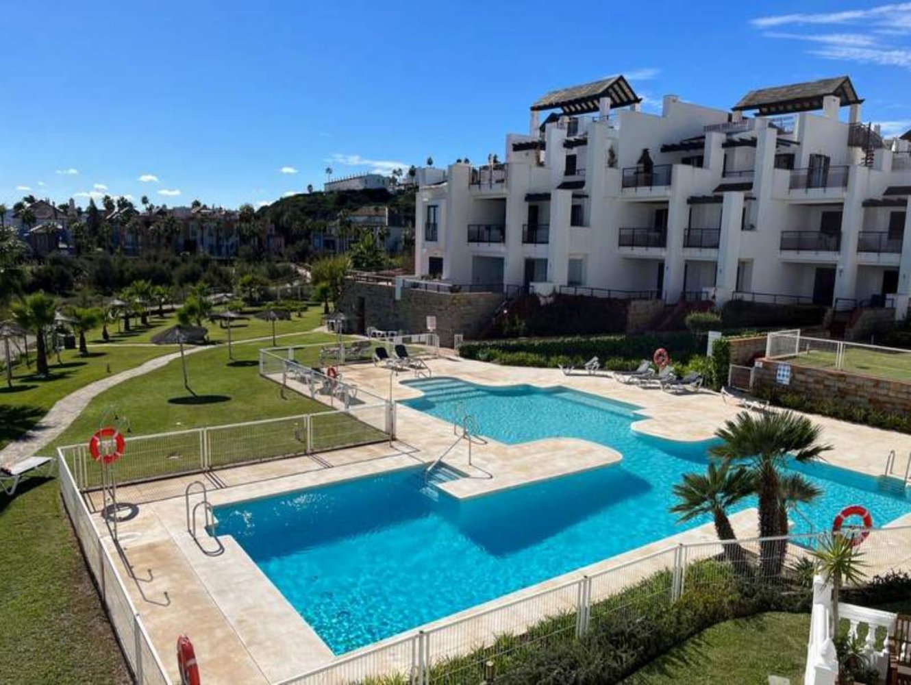 Apartamento de 3 dormitorios en Casares, Spain No. 149109