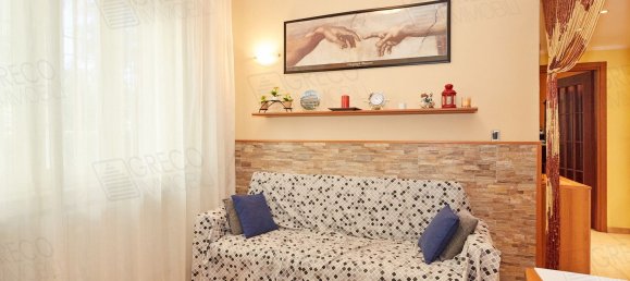 2-salle Appartement à Cinisello Balsamo, Italy No. 69255 10