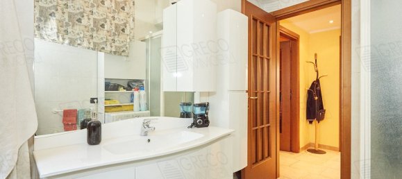 2-salle Appartement à Cinisello Balsamo, Italy No. 69255 20