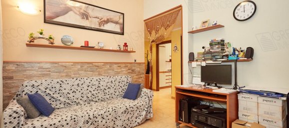 2-salle Appartement à Cinisello Balsamo, Italy No. 69255 9