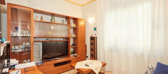 2-salle Appartement à Cinisello Balsamo, Italy No. 69255 8